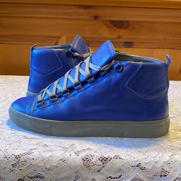 BALENCIAGA LEATHER SNEAKERS - Picture 2 of 9